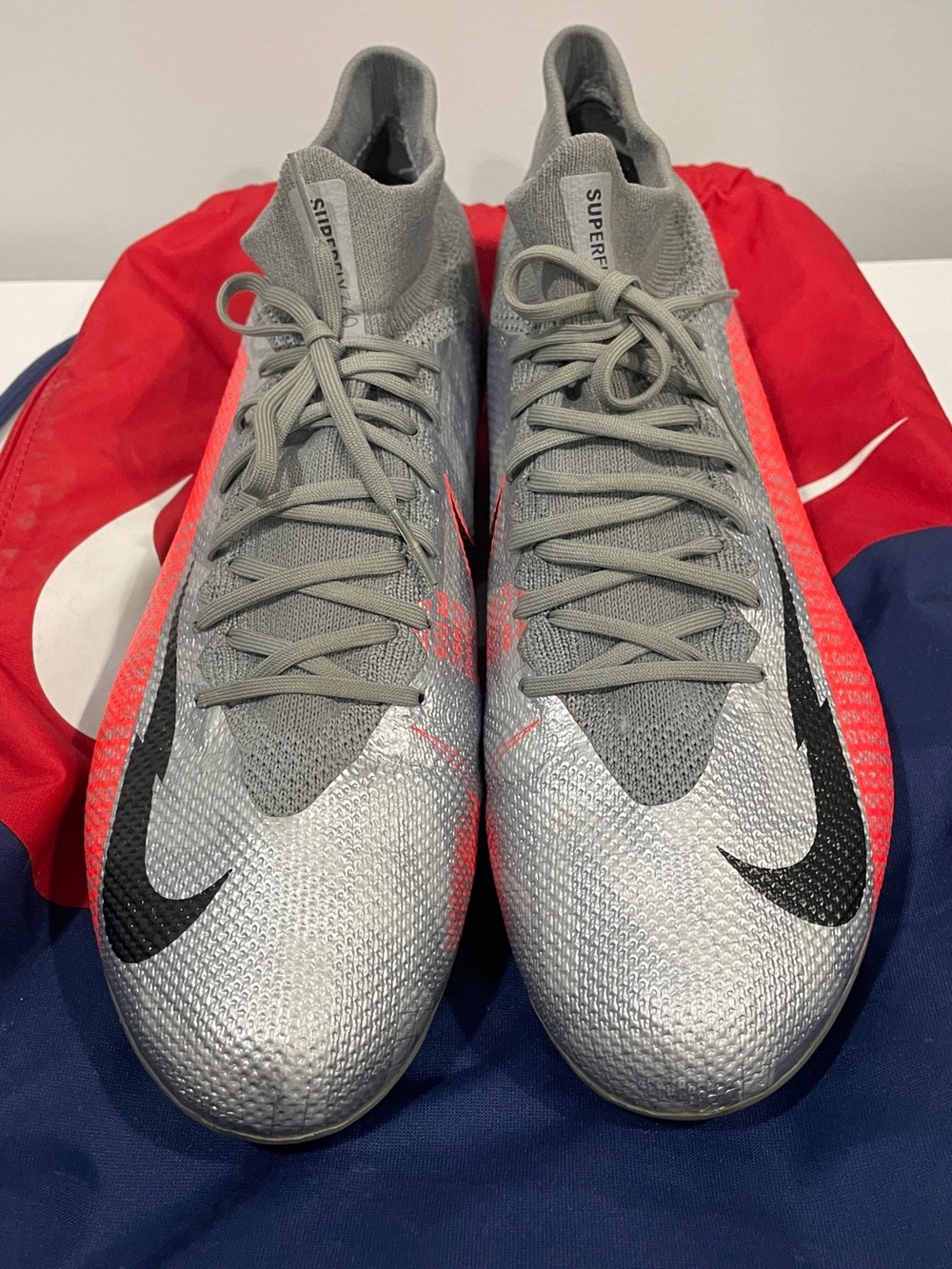 Nike Men’s Silver/Black/Red Mercurial Superfly Soccer Cleats